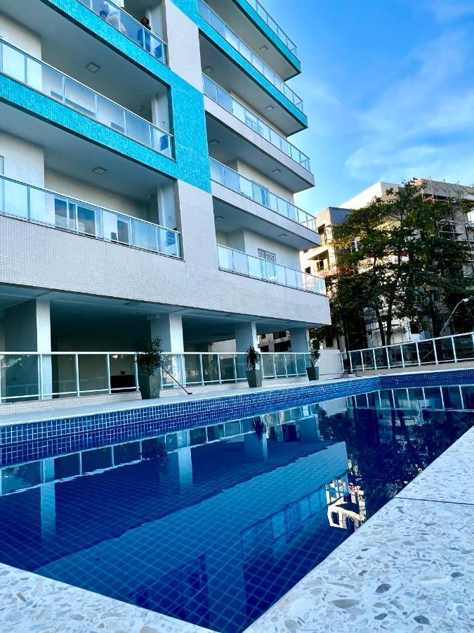 Moderno, Compacto E Com Piscina *